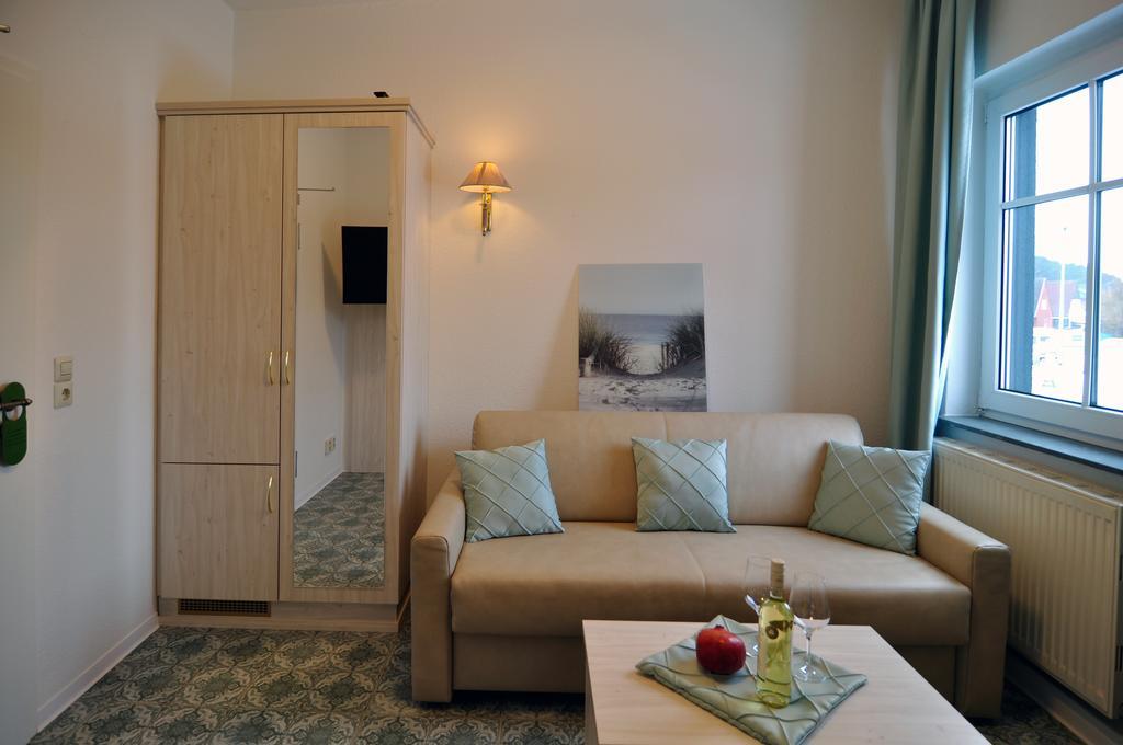 Hotel Haus Moenchgut Thiessow Εξωτερικό φωτογραφία